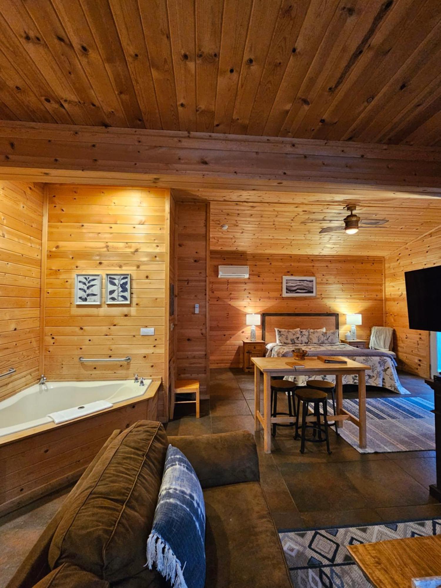 5 Min To Beaver Lake-King Bed-Fire Pit-Jetted Tub #3 Юрика-Спрінгс Екстер'єр фото